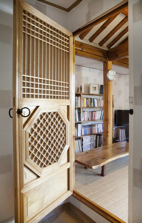 Vine Hanok Guesthouse Seoul Exterior photo