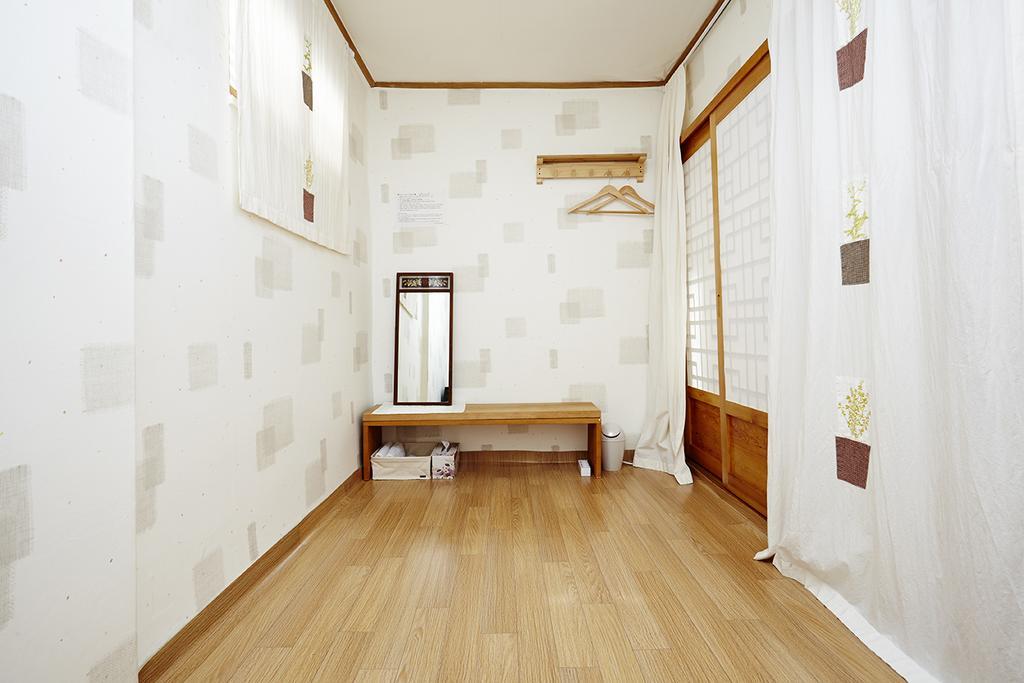 Vine Hanok Guesthouse Seoul Room photo